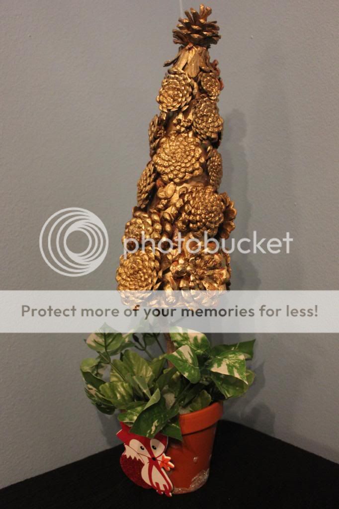Clearwater Cottage Pine Cone Tree Topiary